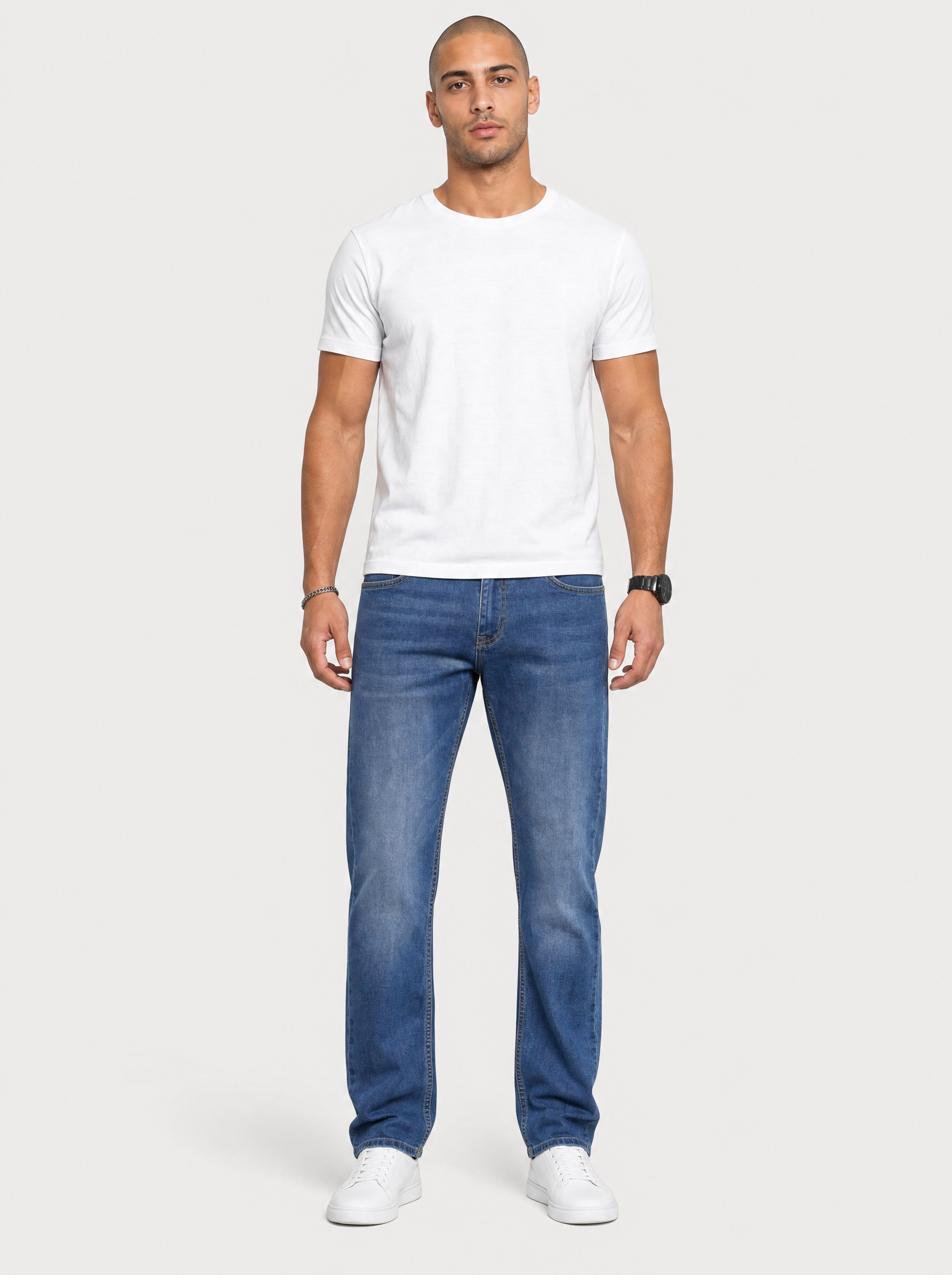 M01 Relaxed Straight