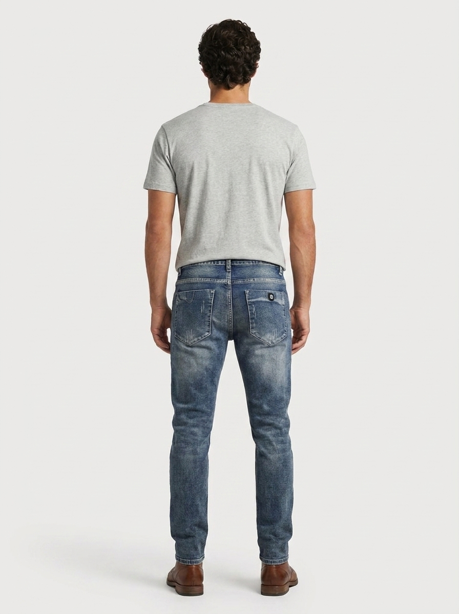 M03 Classic Straight