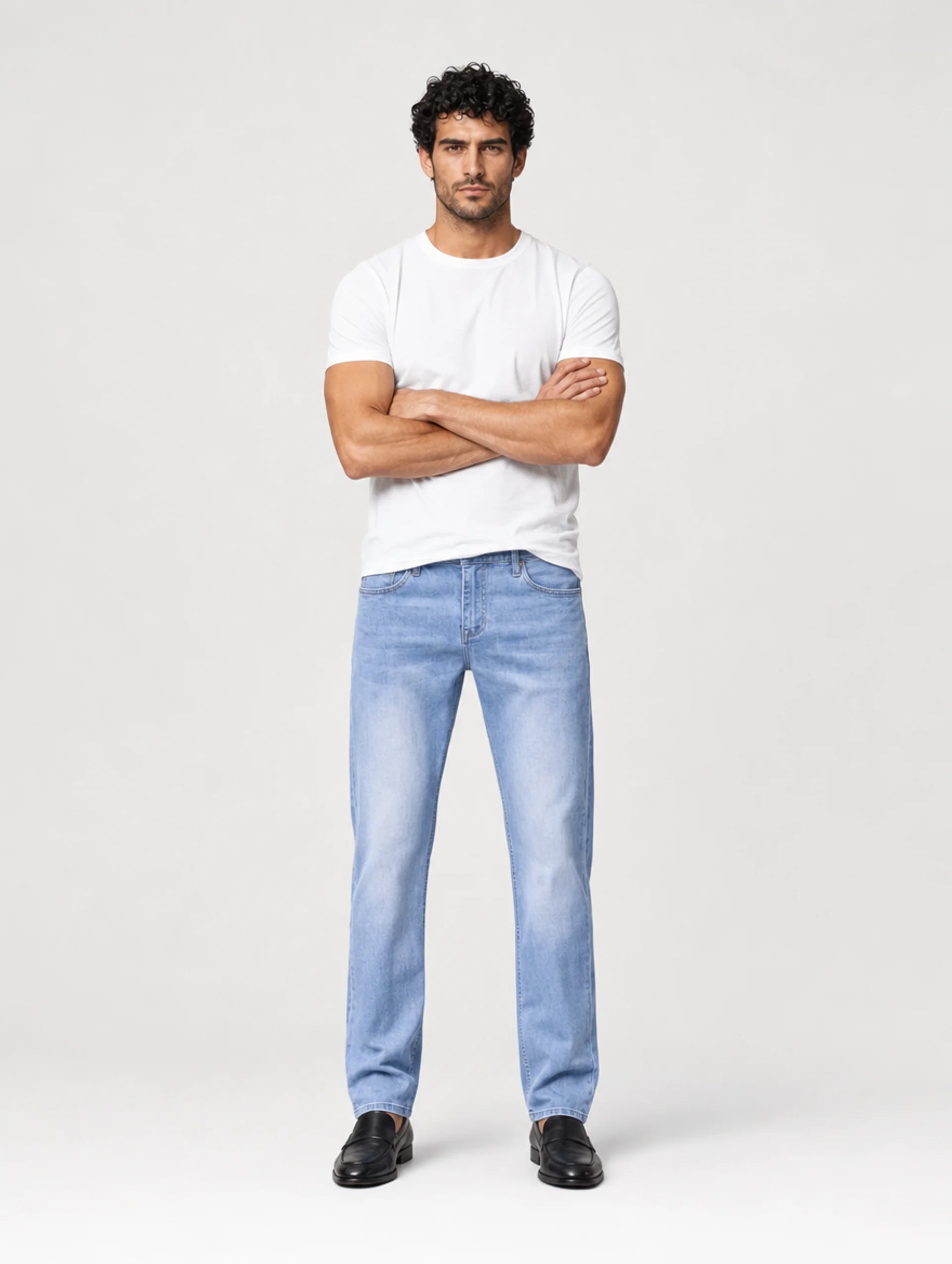 M01 Relaxed Straight